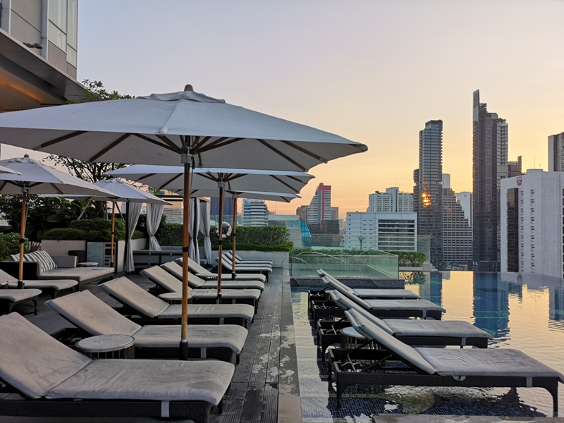 surawongsepool0106 Bangkok-曼谷Marriott Hotel The Surawongse太超值...完美住宿大套房網美游池