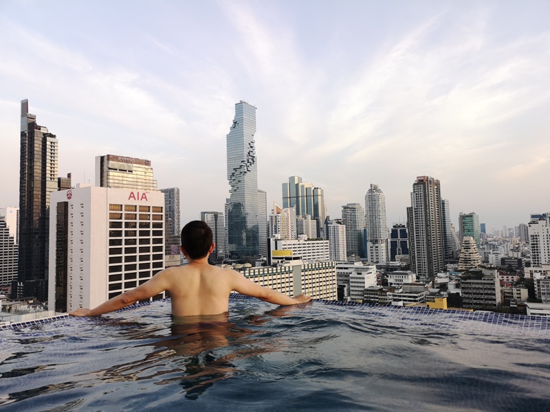 surawongsepool0117 Bangkok-曼谷Marriott Hotel The Surawongse太超值...完美住宿大套房網美游池