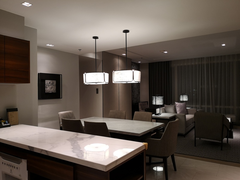 surawongseroom02 Bangkok-曼谷Marriott Hotel The Surawongse太超值...完美住宿大套房網美游池