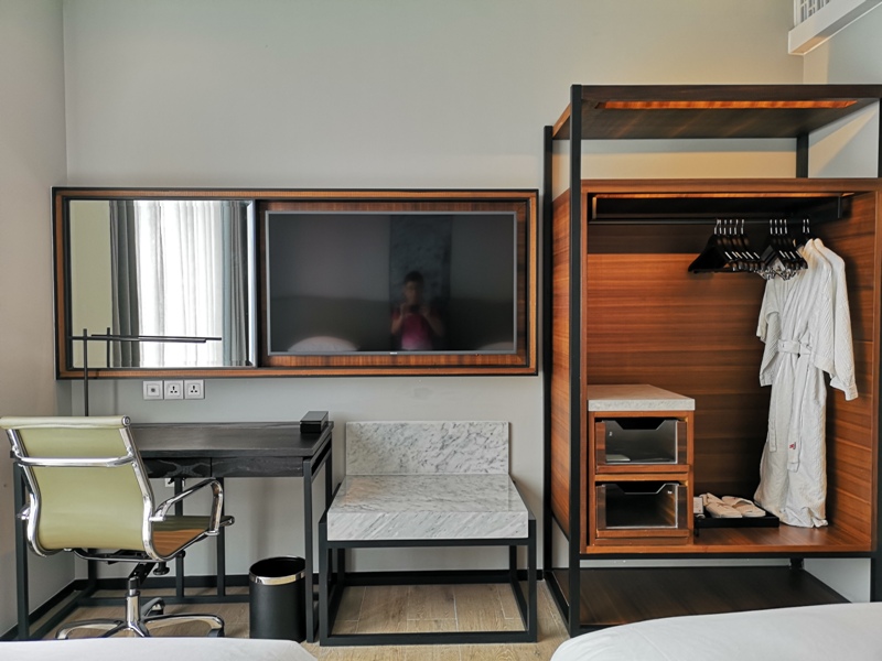 surawongseroom23 Bangkok-曼谷Marriott Hotel The Surawongse太超值...完美住宿大套房網美游池