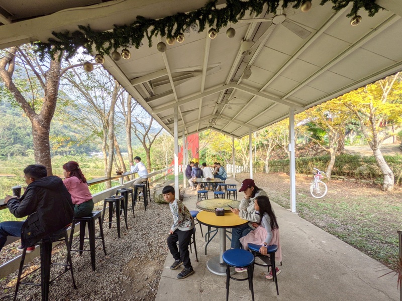 maplenorthcape15 尖石-楓北角 綠樹紅橋白屋 北角吊橋旁景觀咖啡