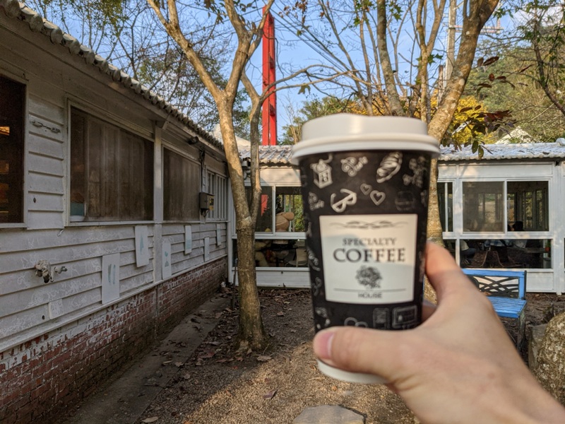 maplenorthcape27 尖石-楓北角 綠樹紅橋白屋 北角吊橋旁景觀咖啡