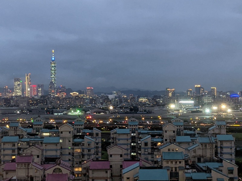 marriotttaipei5131 中山-台北萬豪 眺望松山機場與101 不夠大器的五星酒店