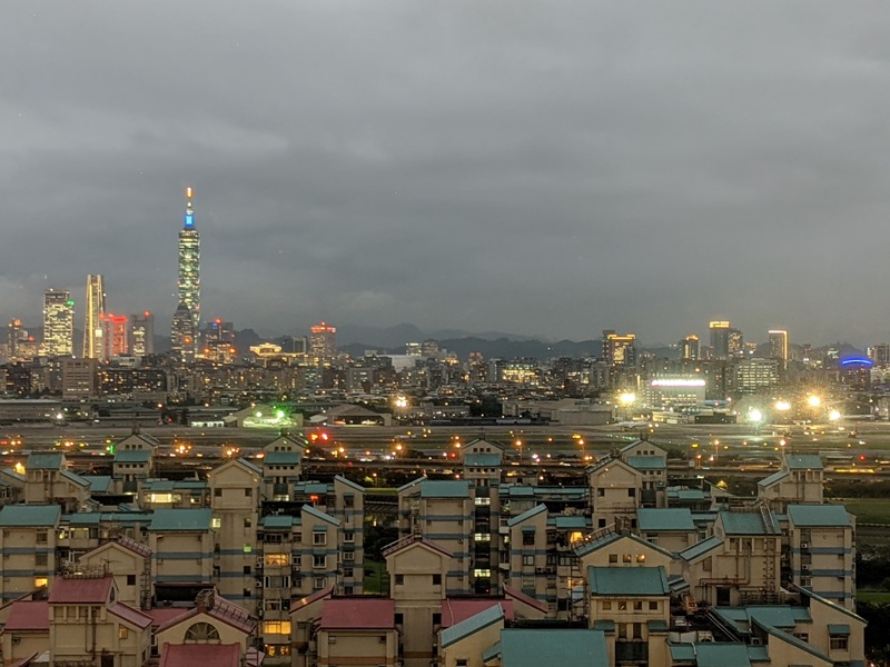 marriotttaipei5132 中山-台北萬豪 眺望松山機場與101 不夠大器的五星酒店