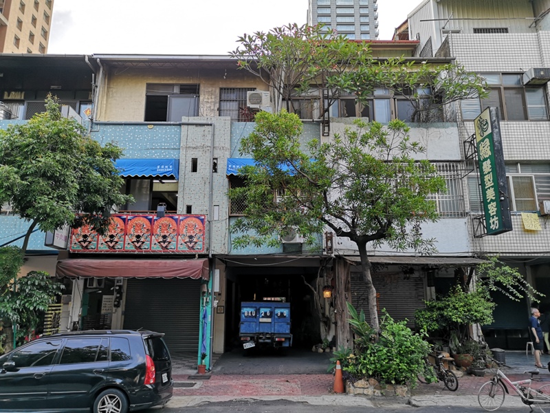 presentcafe110102 台中西區-奉咖啡 忠信市場一杯咖啡凝結時光