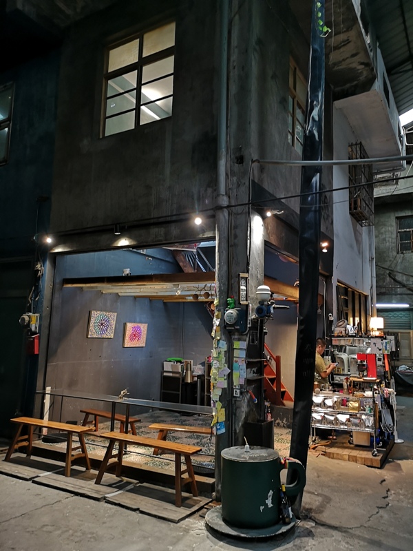 presentcafe110105 台中西區-奉咖啡 忠信市場一杯咖啡凝結時光