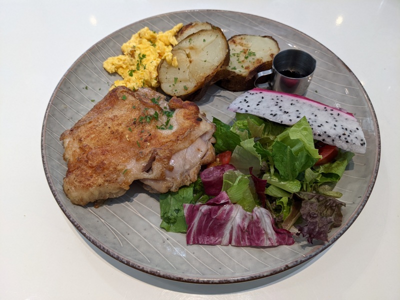 cubix16 西屯-一物立方 Cubix Cafe 明亮空間 清爽美食