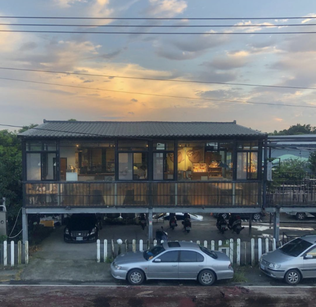 lilikoko02 士林-社子島初訪 Lili Koko Coffee玻璃屋 感受台北市的鄉村風 有水有山的美好環境