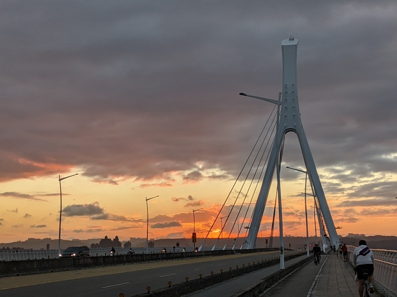 lilikoko31 士林-社子島初訪 Lili Koko Coffee玻璃屋 感受台北市的鄉村風 有水有山的美好環境