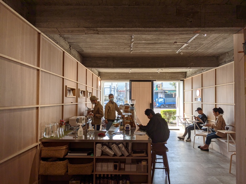 dumbcoffee12 龜山-蠢咖啡Dumb Coffee 簡單明亮好聰明