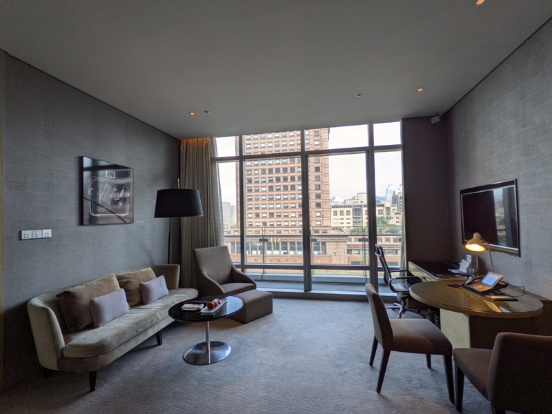 lemeridientaipei209 信義-艾美Le Meridien升等套房享受探索廚房 超享受