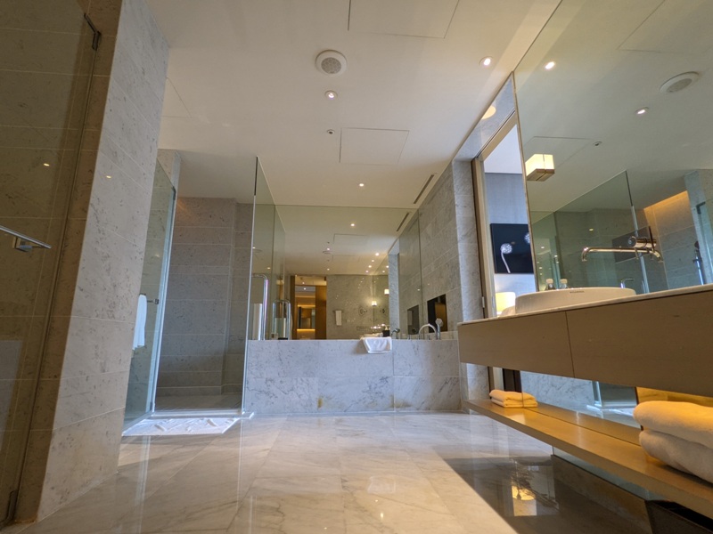 lemeridientaipei227 信義-艾美Le Meridien升等套房享受探索廚房 超享受