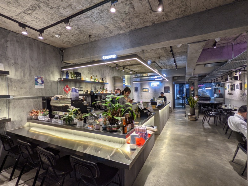 moonshine6 大安-Moonshine Coffee Atelier一個店家兩種風情 手沖咖啡帶著酒香好迷人