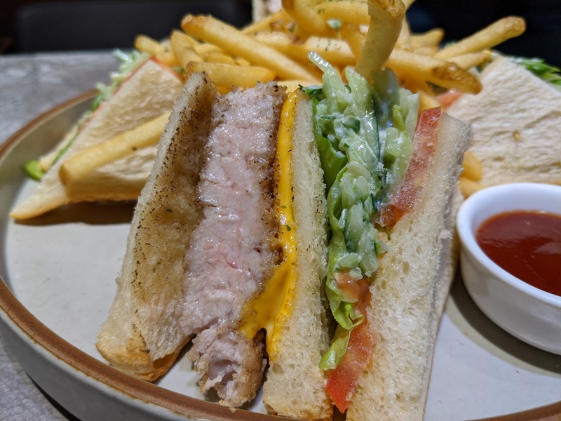 sauteyard09 竹北-小院子 現在客家風 馬告炸雞酥脆 總匯很夠味