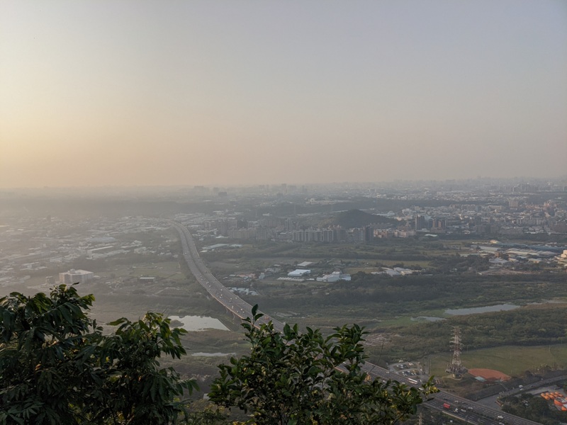 yuanmountain16 三峽-鳶山 登高望遠 擁抱最寬闊的二高景致