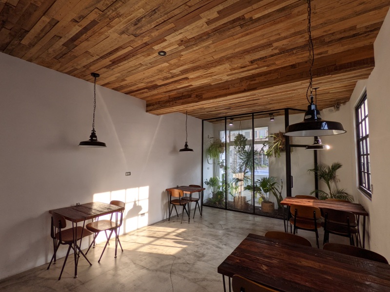 zebraapartment16 台中西區-斑馬公寓咖啡 木頭植栽玻璃屋