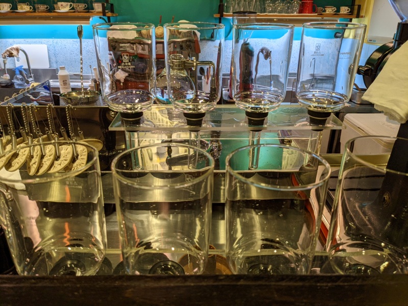 shalom16 基隆信義-夏隆 靜巷中的一杯咖啡 感受微雨的優閒