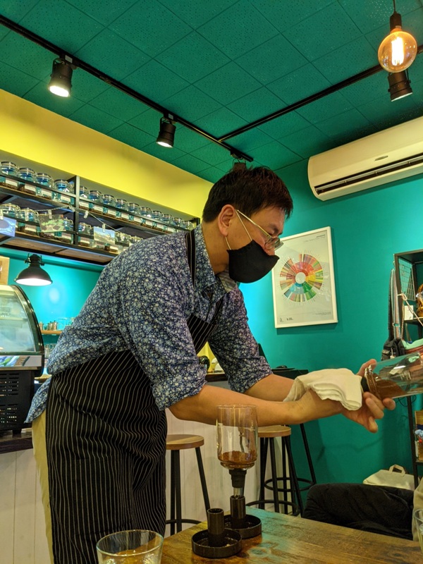 shalom19 基隆信義-夏隆 靜巷中的一杯咖啡 感受微雨的優閒