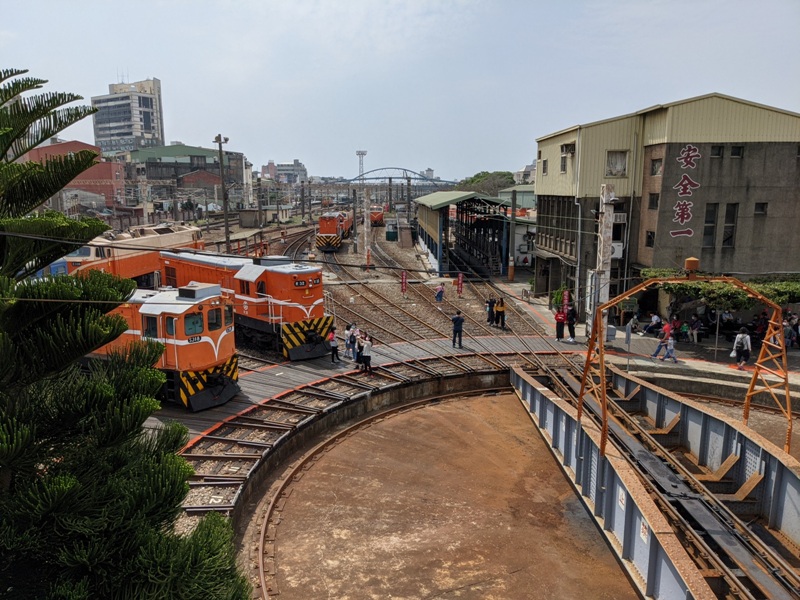 trainhouse08 彰化-扇形車庫 與火車頭的近距離接觸