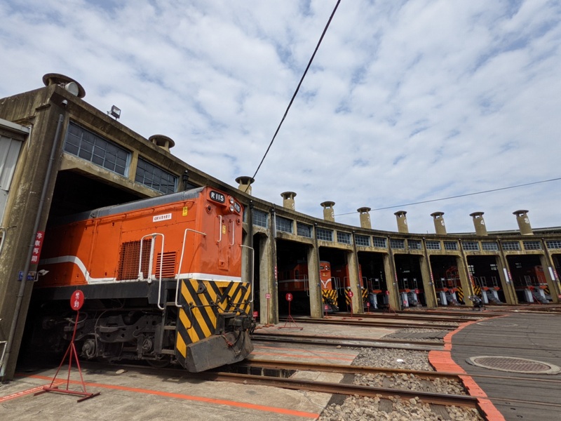 trainhouse18 彰化-扇形車庫 與火車頭的近距離接觸
