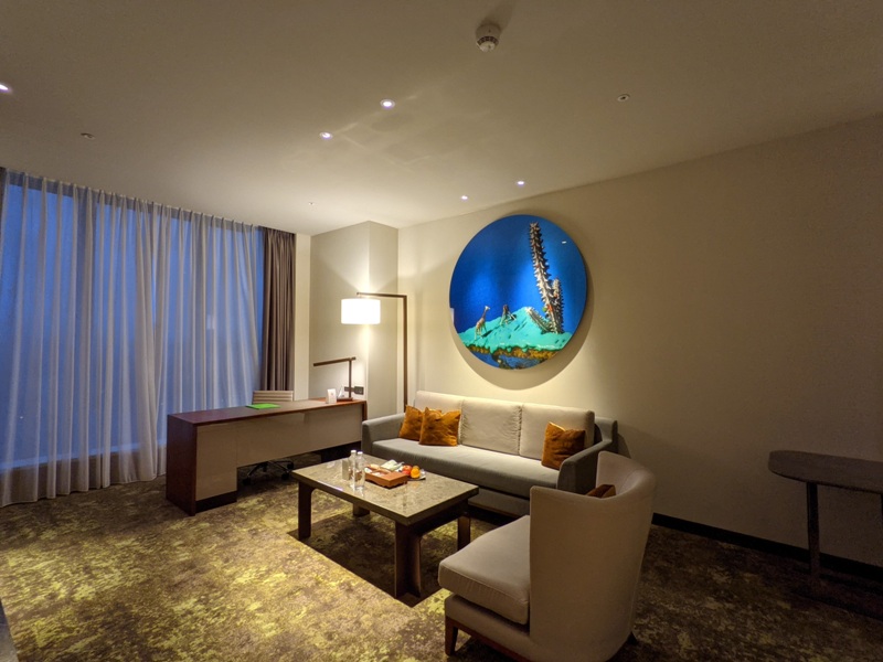 courtyardtaipeisuite06 南港-高鐵直結六福萬怡 換個套房住住看