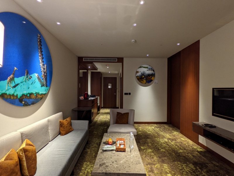 courtyardtaipeisuite08 南港-高鐵直結六福萬怡 換個套房住住看