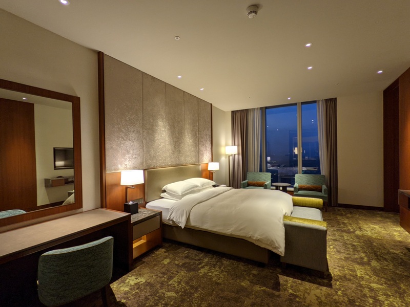 courtyardtaipeisuite10 南港-高鐵直結六福萬怡 換個套房住住看