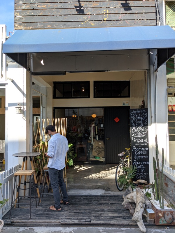 ayun02 恆春-小鬍子 恆春老街上小巧咖啡