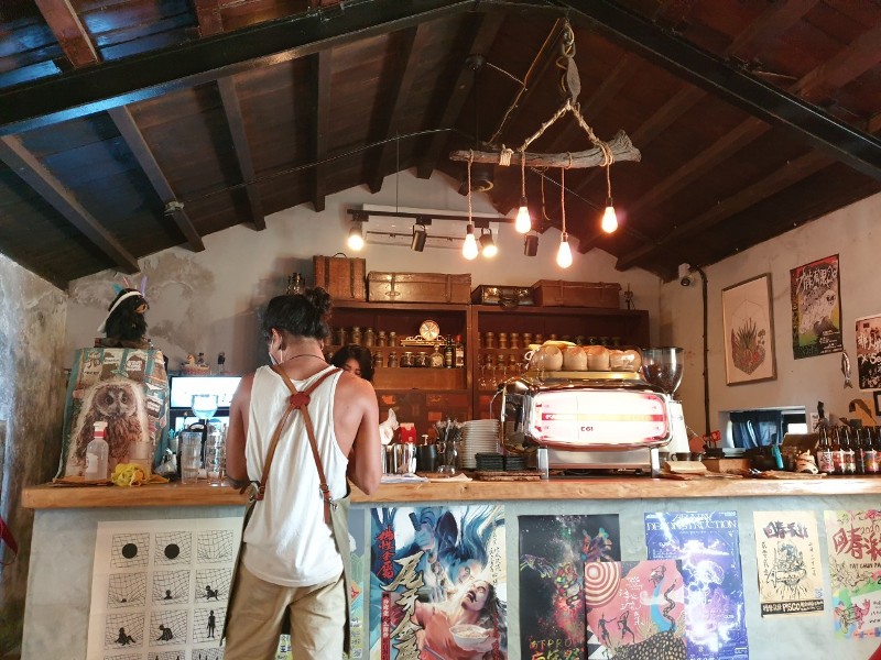 fatchun2013 恆春-肥春號 九重葛爆開人氣老宅咖啡