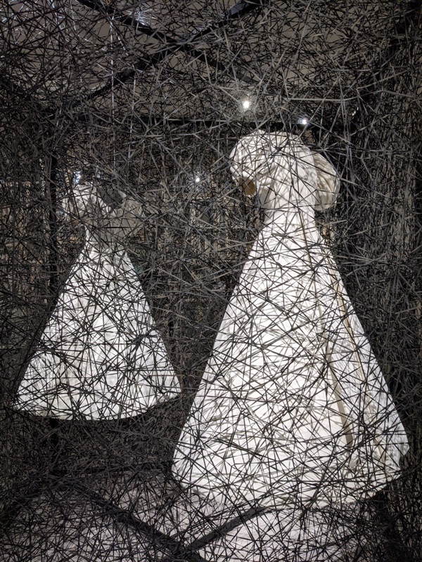 shiota24 士林-塩田千春 顫動的靈魂 疫情中也有好展覽在北美館