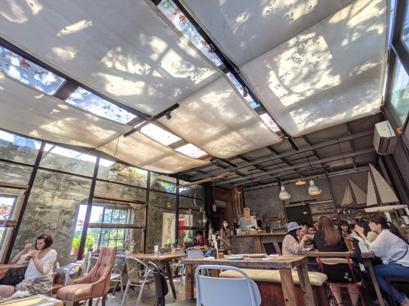 underthetreecafe411113319 恆春-樹夏飲事 廢墟玻璃屋 火紅鳳凰花 屋美咖啡讚