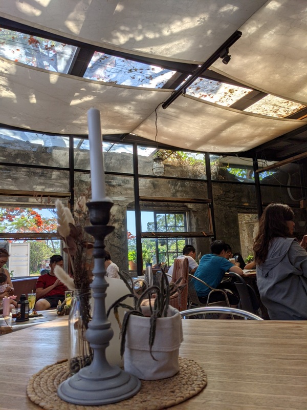 underthetreecafe411113324 恆春-樹夏飲事 廢墟玻璃屋 火紅鳳凰花 屋美咖啡讚