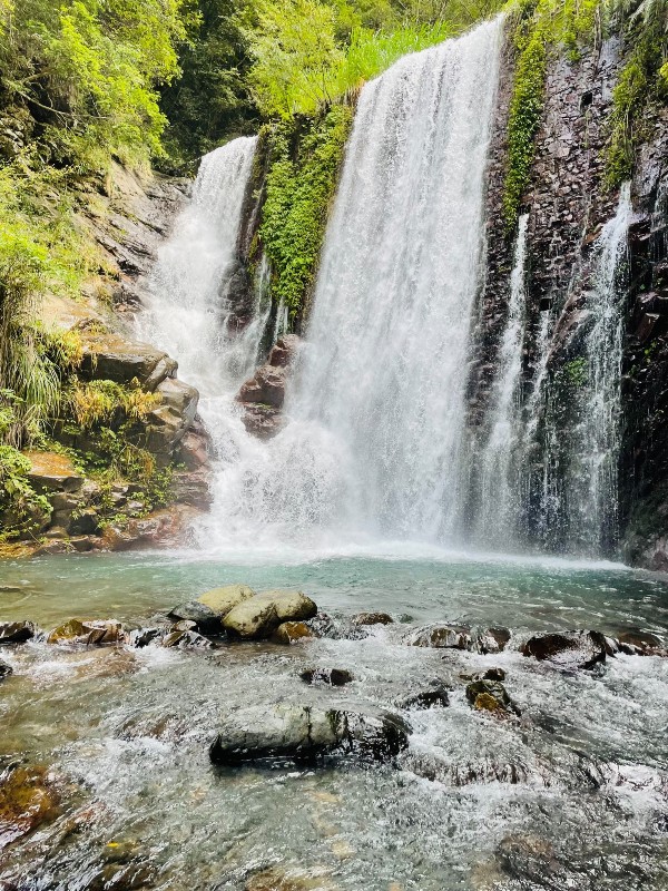 waterfallfall2432 復興-找不到的幽靈瀑布與有點人工但震撼好玩的水濂洞瀑布