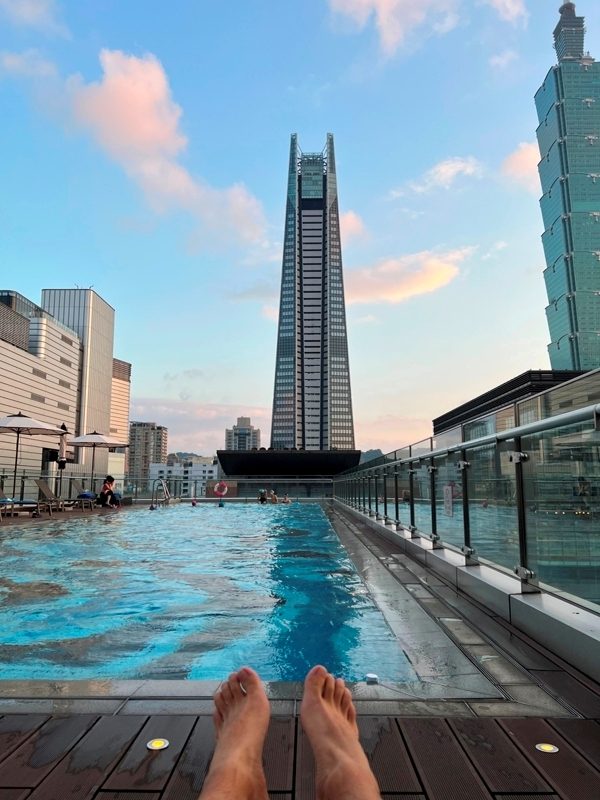 humblehouse0126-rotated 信義-寒舍艾麗酒店 與101共游 信義區最美的高空泳池