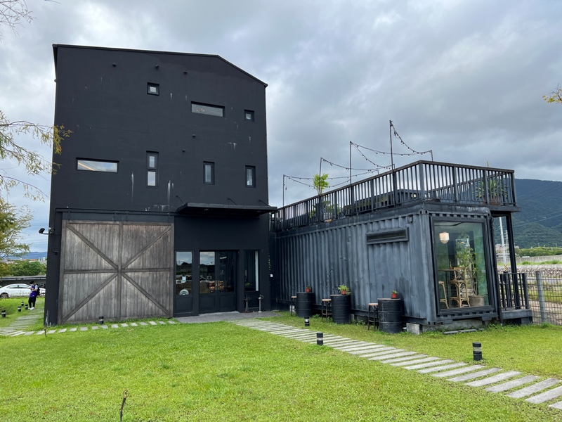 blackhouse02 頭城-黑宅咖啡 稻田景觀景觀咖啡 網紅店