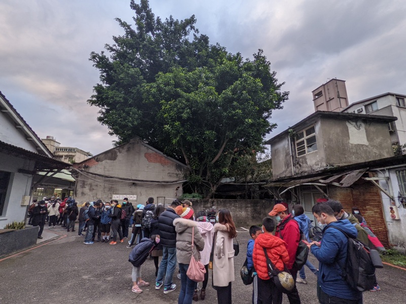 hotpot04 大安-厲害的勵進 台電員工福利餐廳 最適合寒流天的酸菜白肉鍋