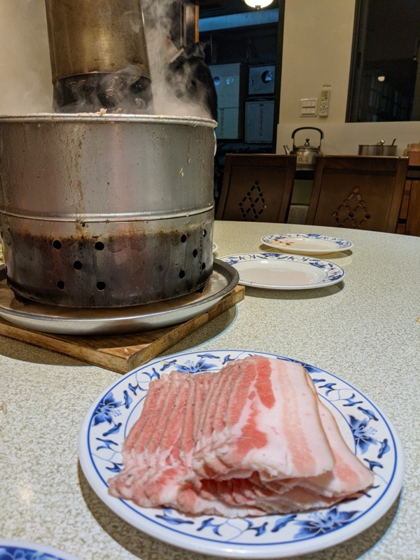 hotpot12 大安-厲害的勵進 台電員工福利餐廳 最適合寒流天的酸菜白肉鍋