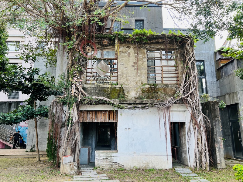 oldandcrazy05 竹東-舊事生活 台鐵宿舍改建 廢棄園區好拍