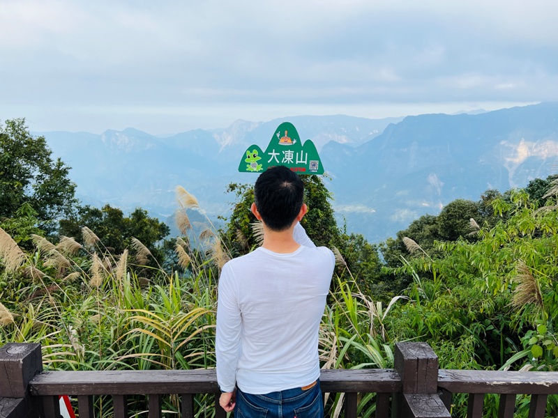 阿里山-大凍山 外掛頂湖步道 登頂展望佳
