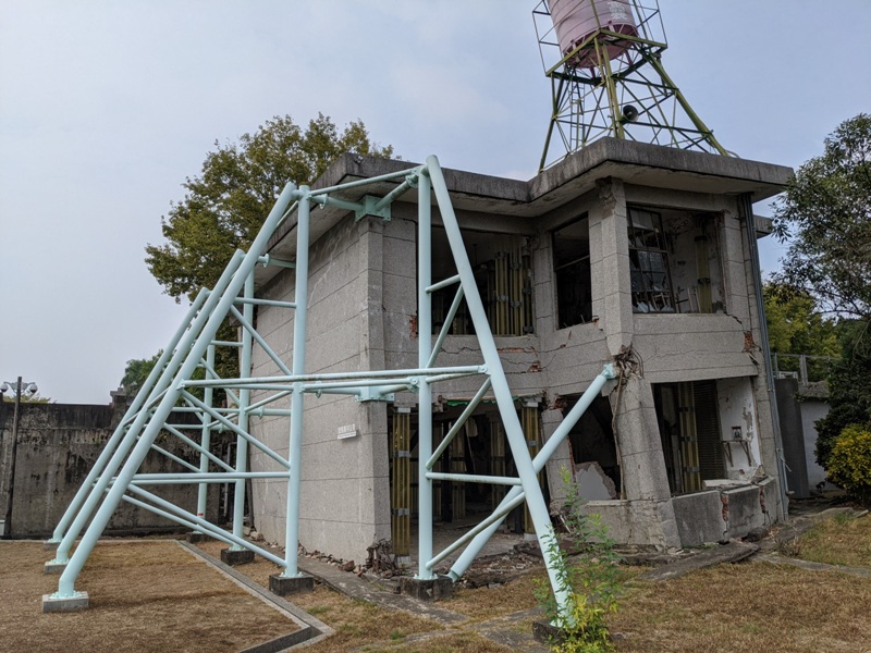 earthquakee04 霧峰-921地震教育園區 最搖晃帶點震撼的博物館