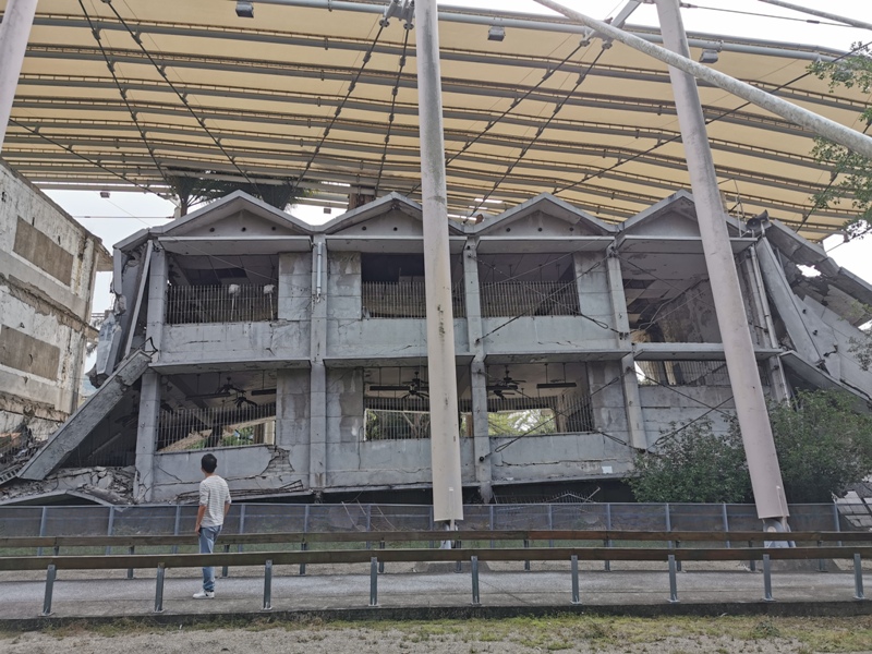 earthquakee16 霧峰-921地震教育園區 最搖晃帶點震撼的博物館