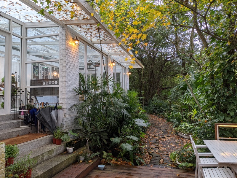 vvghideaway07 士林-陽明山秘境處處 好美的白色玻璃屋 好樣秘境VVG Hideaway