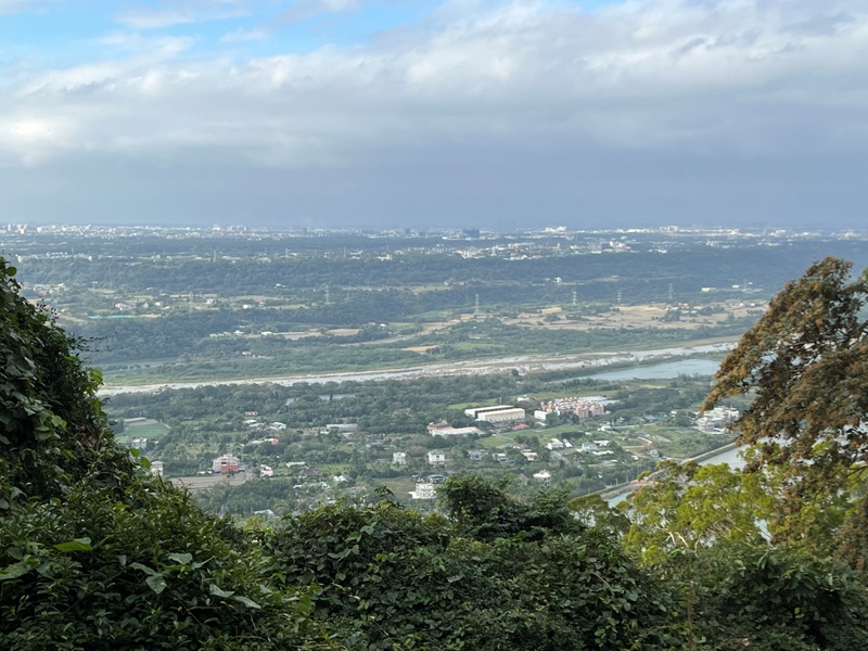 xichou22 大溪-溪州山 登小百岳眺望石門水庫景緻