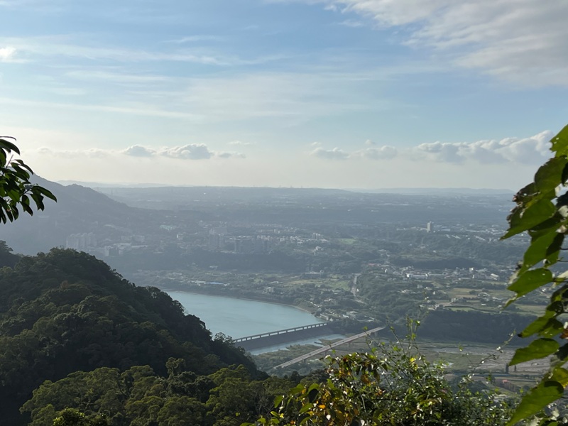 xichou32 大溪-溪州山 登小百岳眺望石門水庫景緻