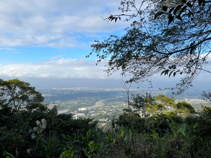 xichou38 大溪-溪州山 登小百岳眺望石門水庫景緻