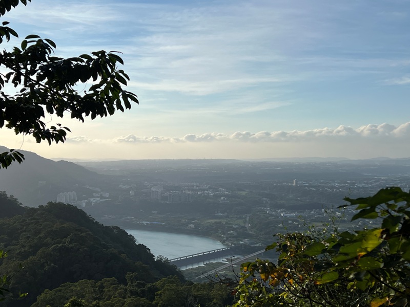 xichou46 大溪-溪州山 登小百岳眺望石門水庫景緻