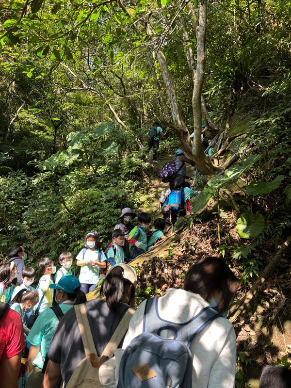 stoneoxmt18-rotated 關西-石牛山 景觀好路線多變有趣的小百岳