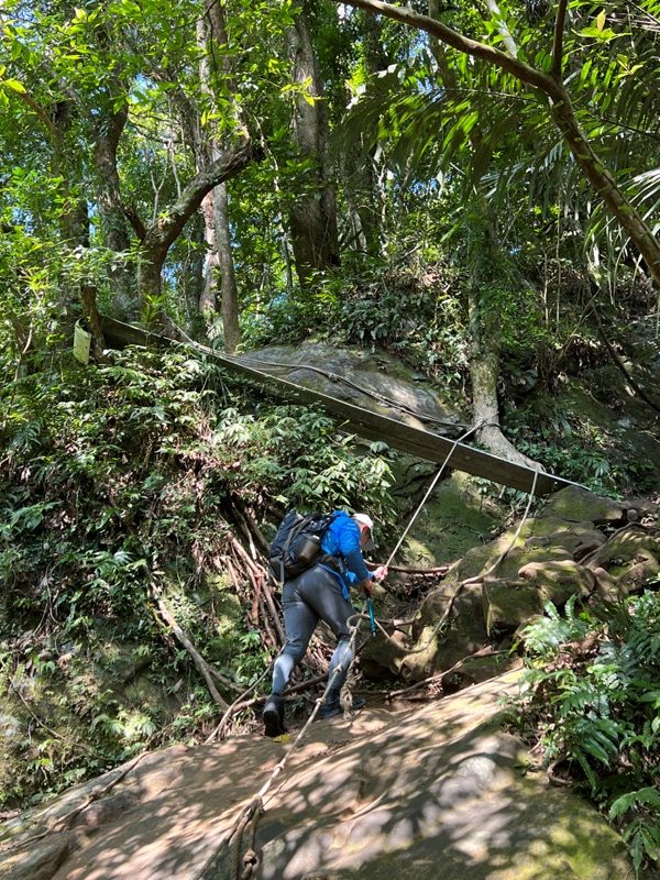 stoneoxmt26-rotated 關西-石牛山 景觀好路線多變有趣的小百岳
