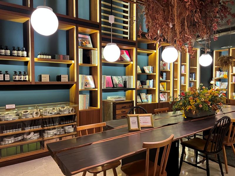 UIJ27146110 台南中西區-友愛街旅館UIJ 設計旅店用心經營看得見