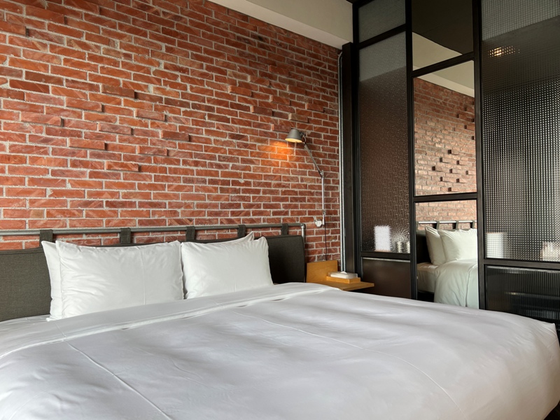 UIJ27146121 台南中西區-友愛街旅館UIJ 設計旅店用心經營看得見